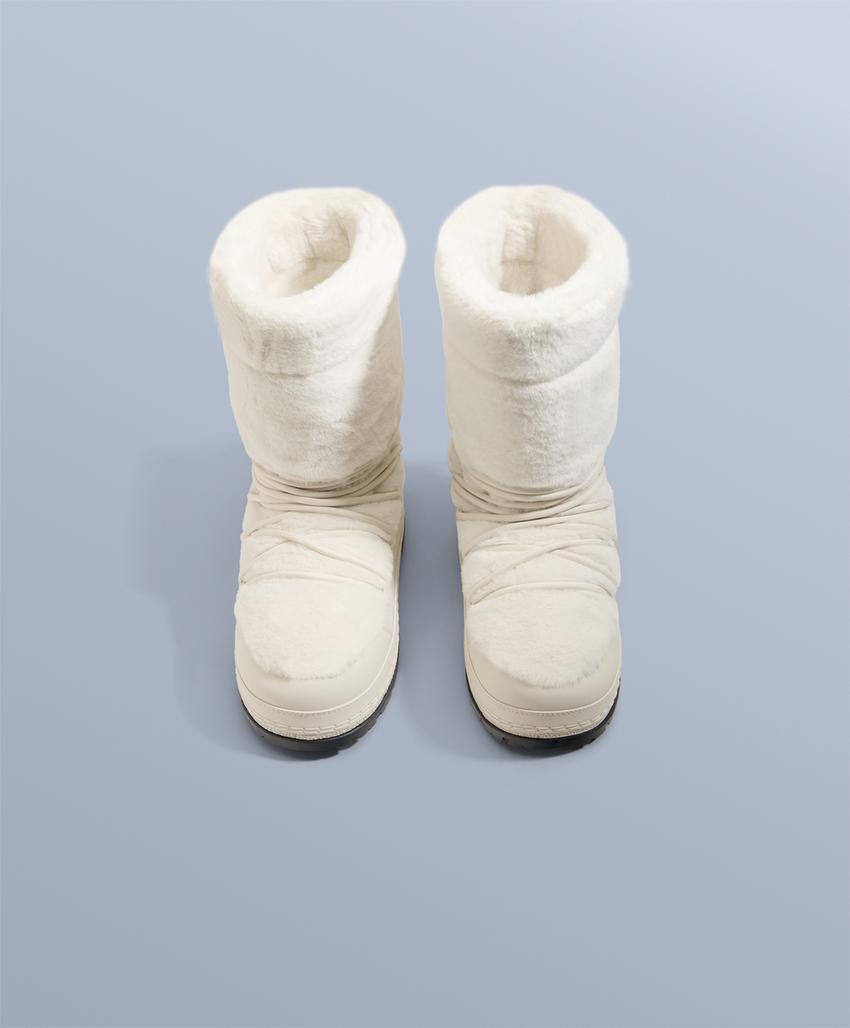 Фирменные ботинки на шнуровке из технического искусственного меха