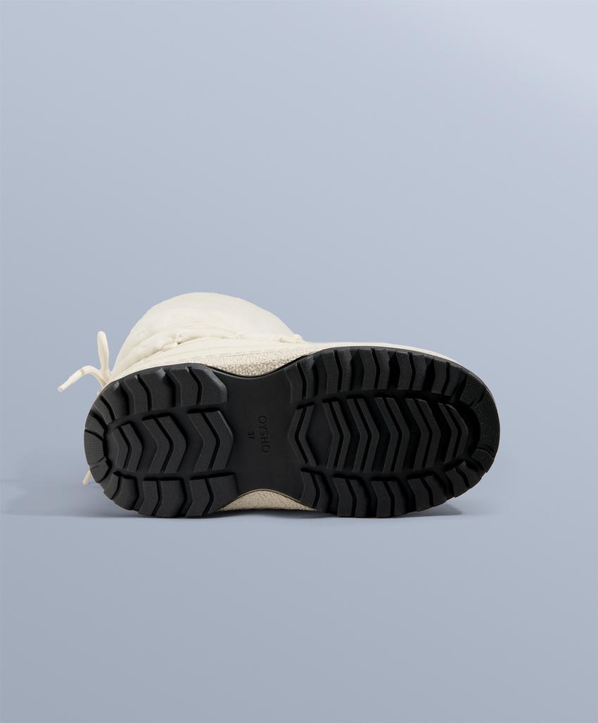 Фирменные ботинки на шнуровке из технического искусственного меха