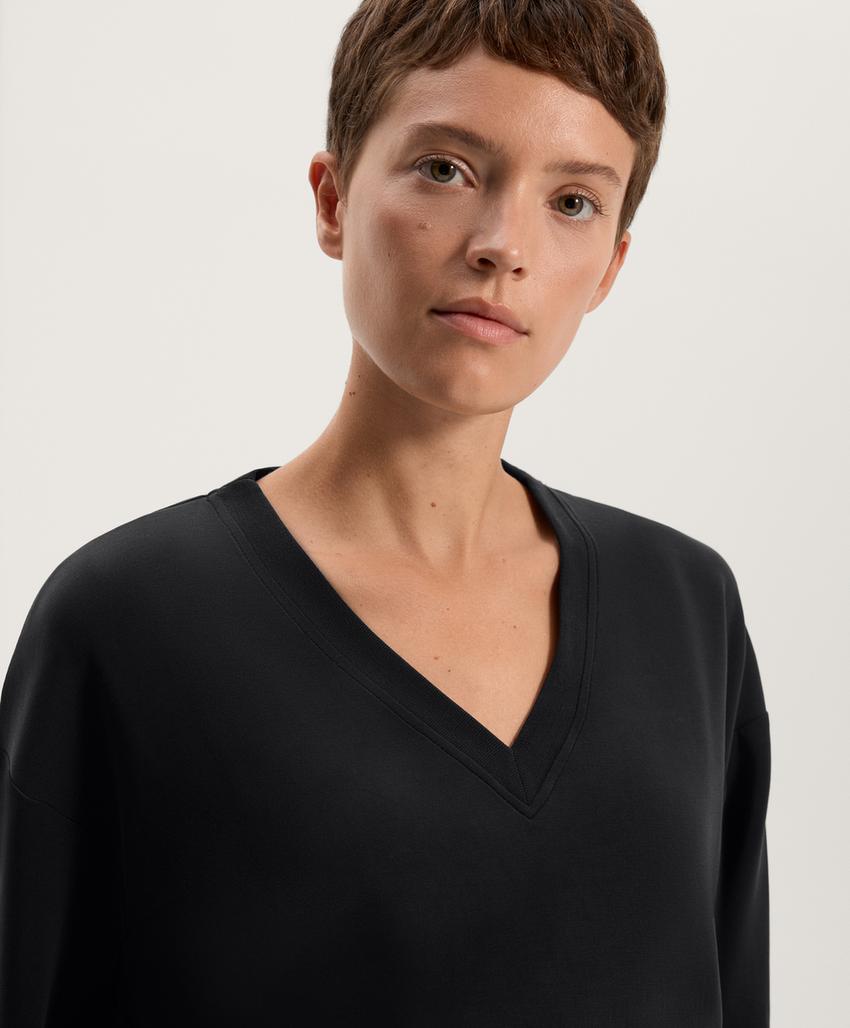 Свитшот с v-образным вырезом и приталенной талией из мягкого модала