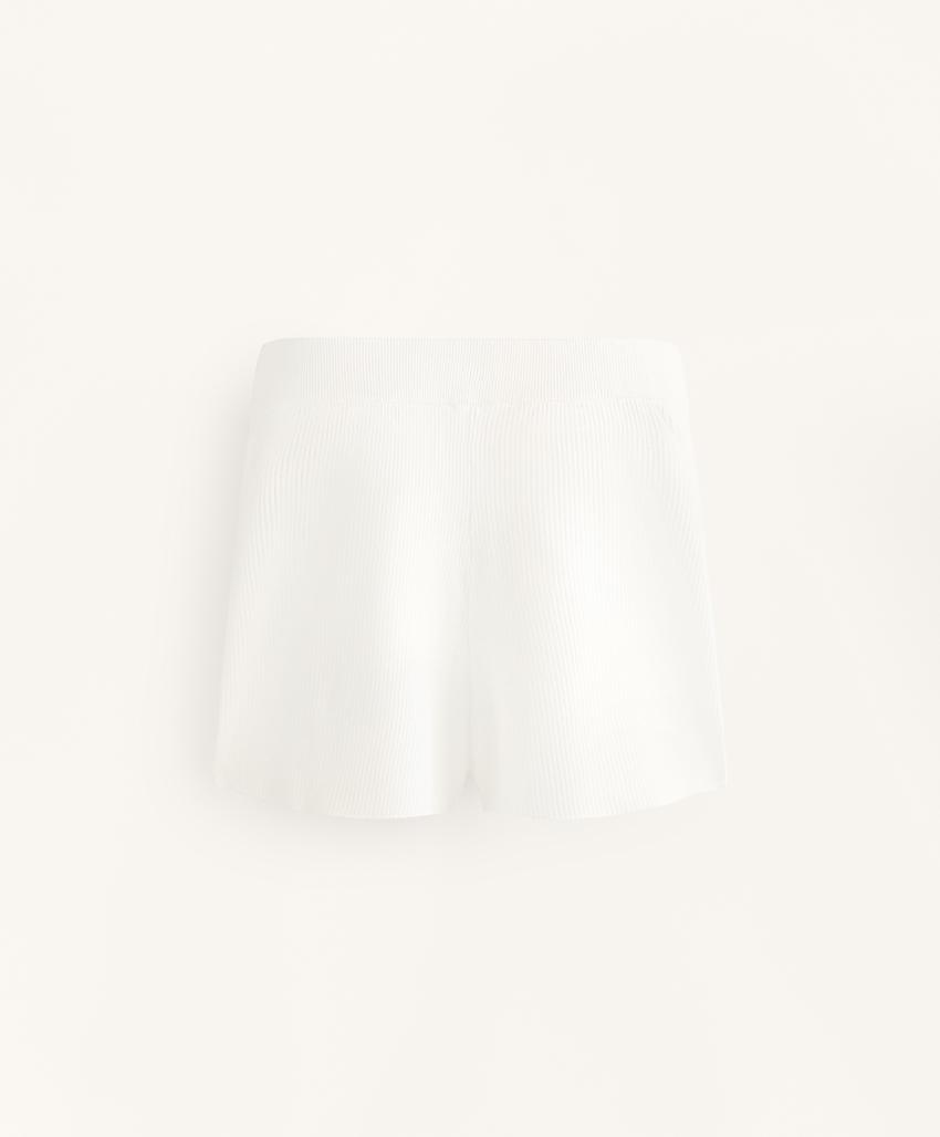 Шорты из стиранного вязаного материала