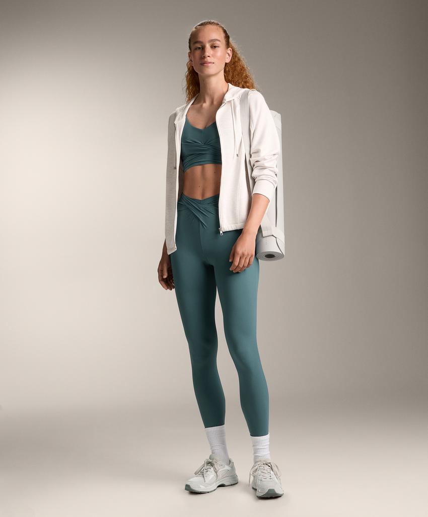 Топ с перекрещивающимися лямками light touch