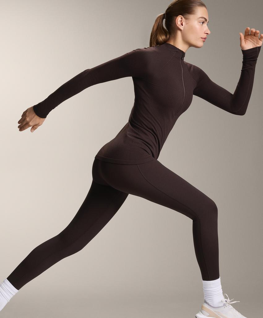 Бесшовная техническая майка