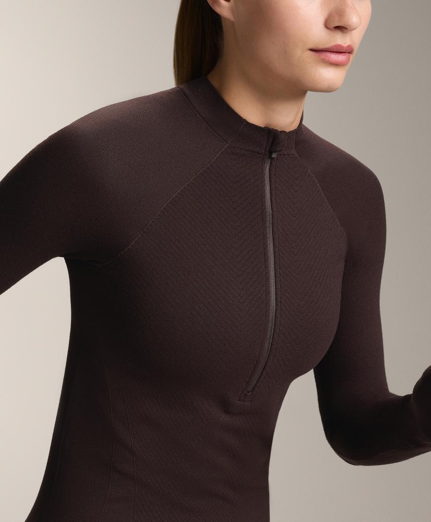 Бесшовная техническая майка