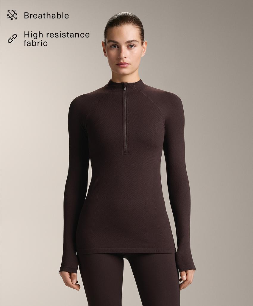 Бесшовная техническая майка