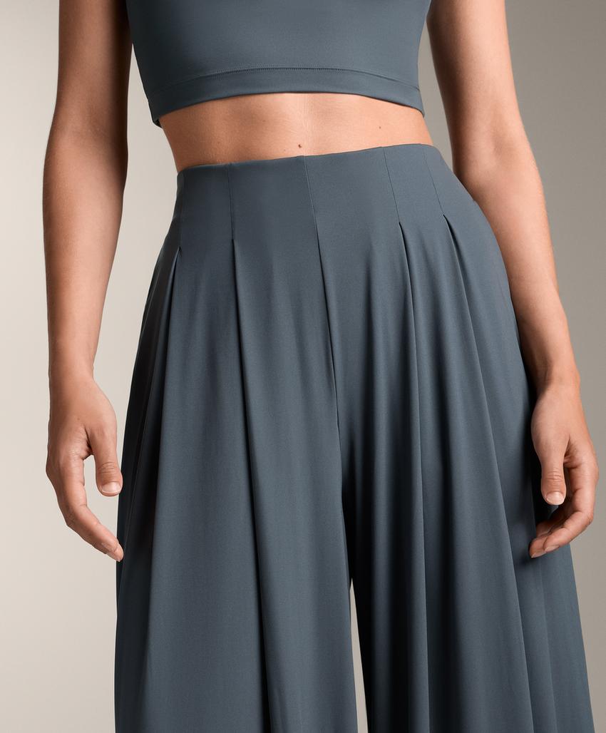 Широкие брюки light touch со свободными штанинами