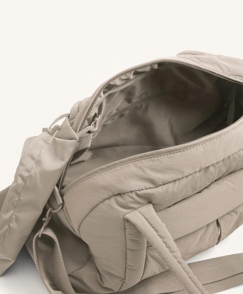 Вакушка для спортивного оборудования с подкладкой