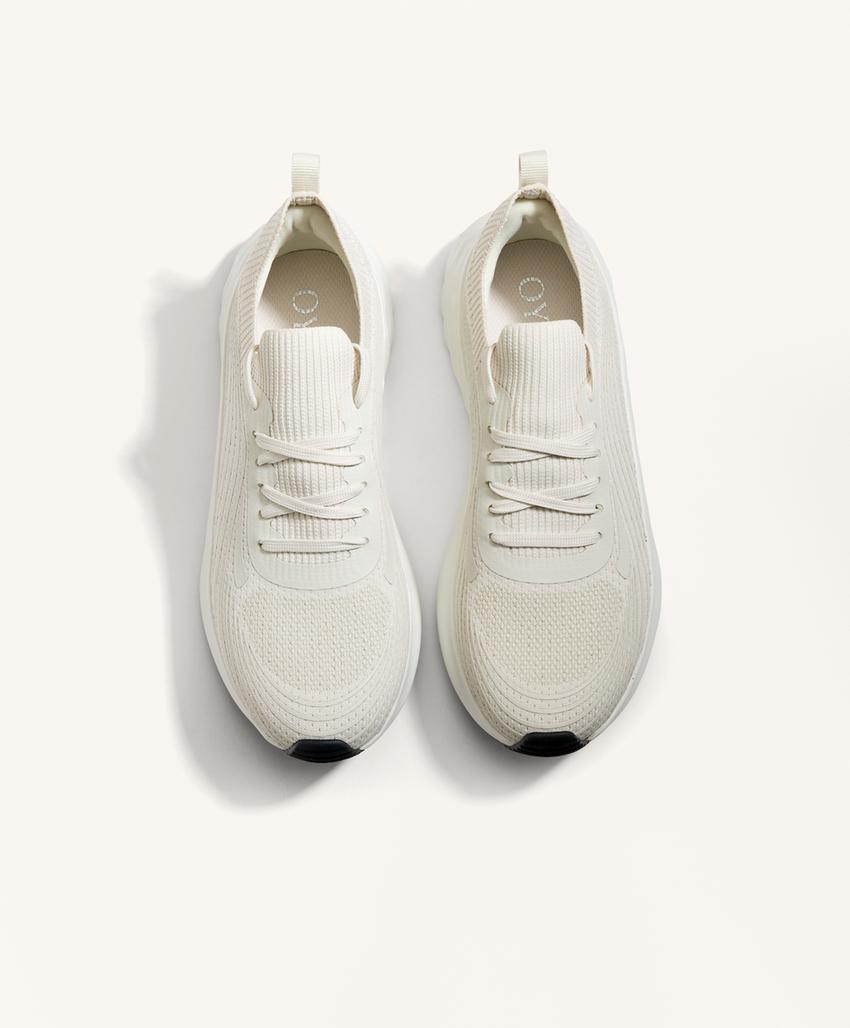 Универсальные кроссовки для повседневной носки и прогулок