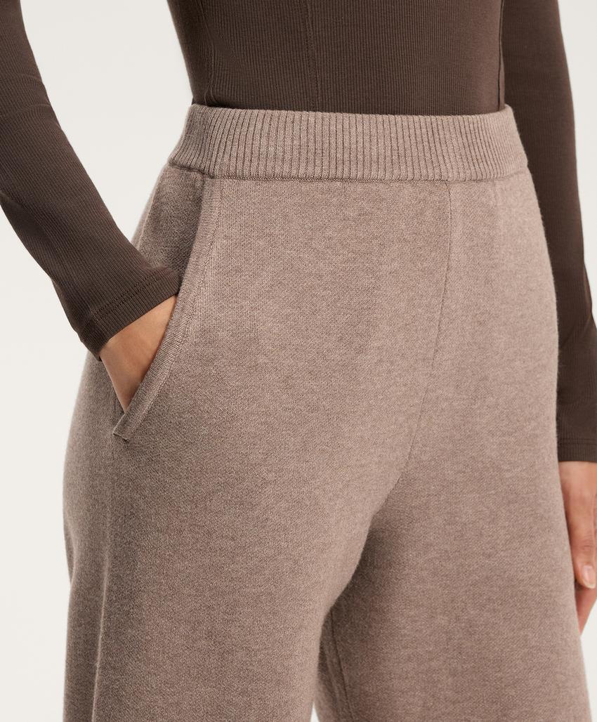 Вязаные брюки-джоггеры