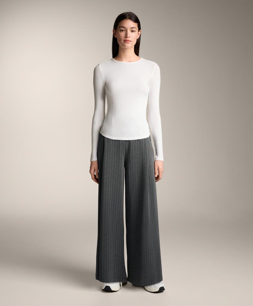 Футболка в рубчик с длинными рукавами из хлопка и модала