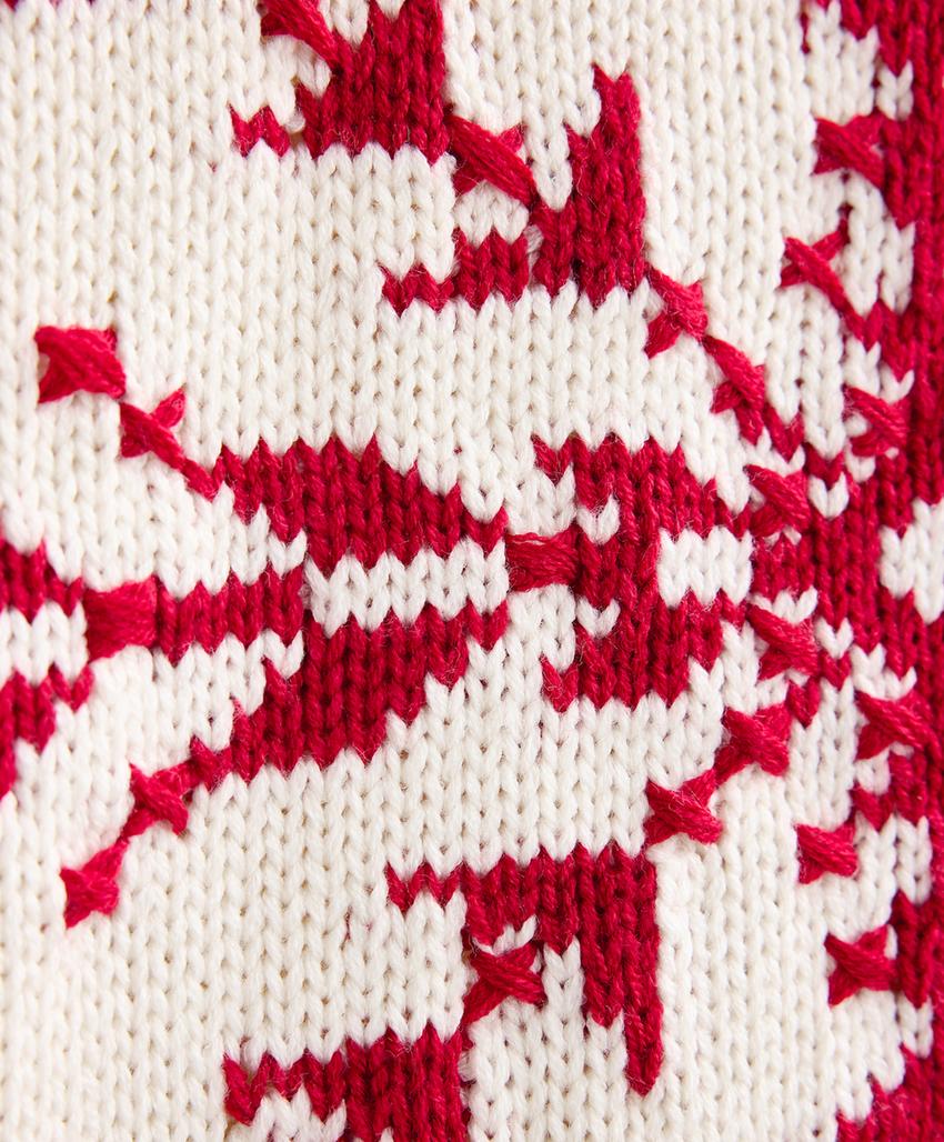 Вязаный свитер с вышивкой «Снежинка»