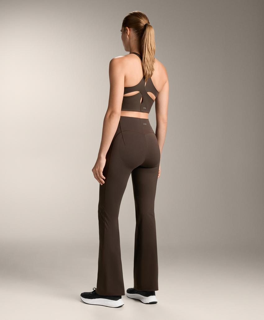 Брюки клеш Compressive с завышенной талией и эффектом пуш-ап