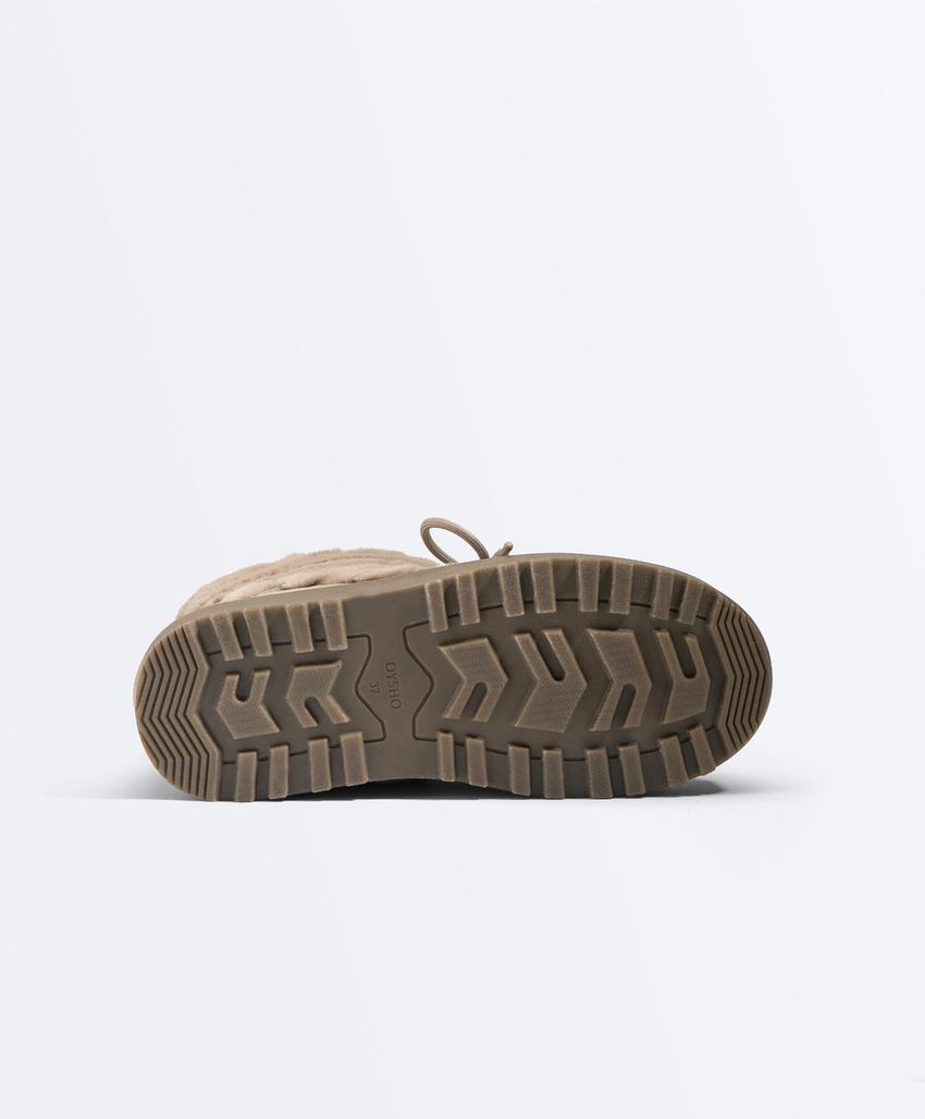 Замшевые ботинки со шнуровкой и мехом