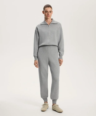 Длинный вязаный комбинезон с молнией до середины груди- Заказать в России