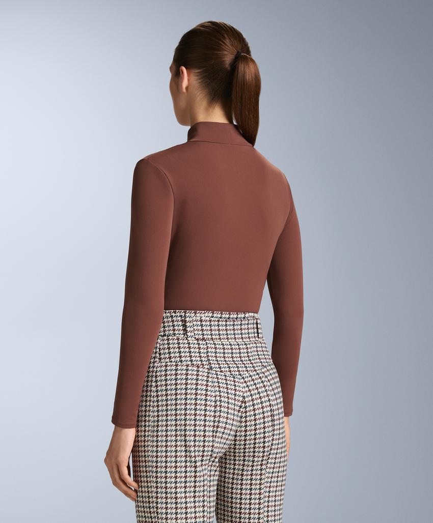 Термофутболка с длинным рукавом и базовым слоем