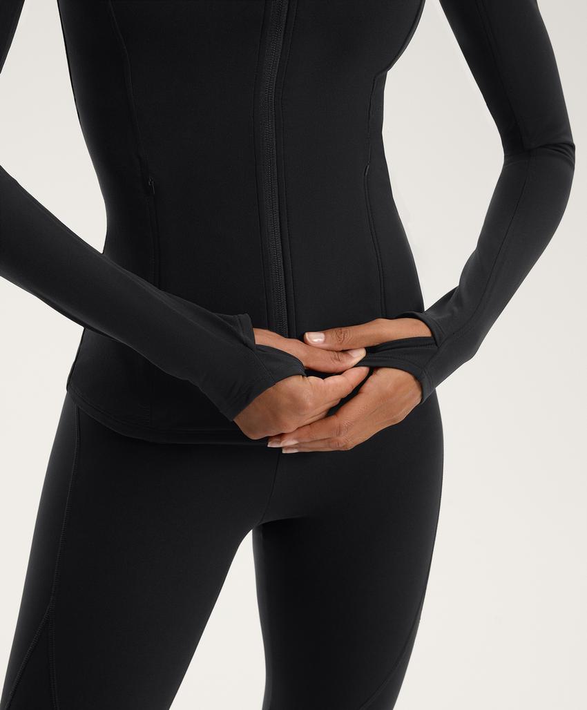 Легкая и теплая высокотехнологичная куртка