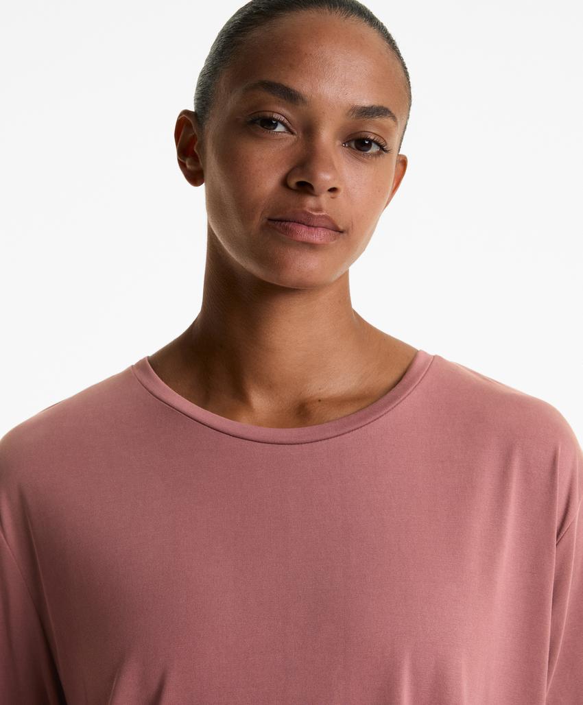 Футболка из смесового модала с короткими рукавами