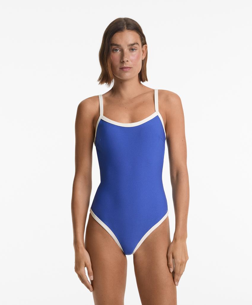 Купальник с яркими контрастами