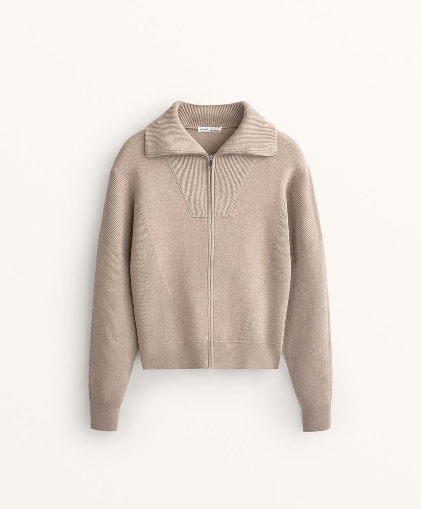 Вязаная куртка с воротником в рубчик