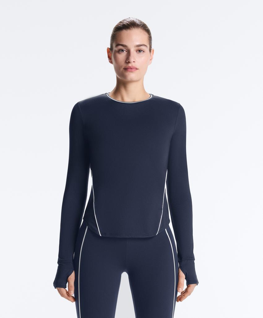 Лонгслив из высокотехнологичной ткани с кантом