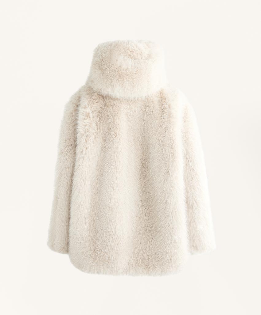 Куртка с капюшоном из искусственного меха