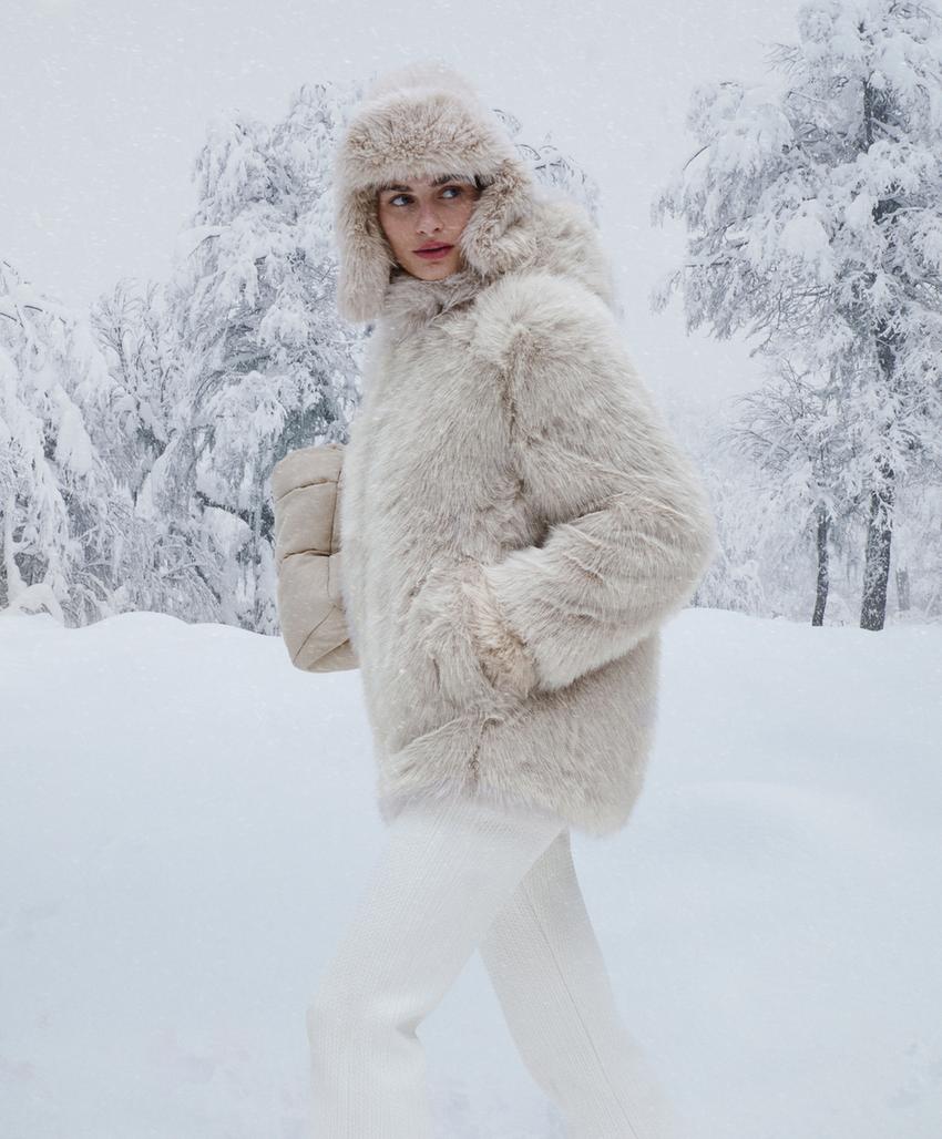 Куртка с капюшоном из искусственного меха