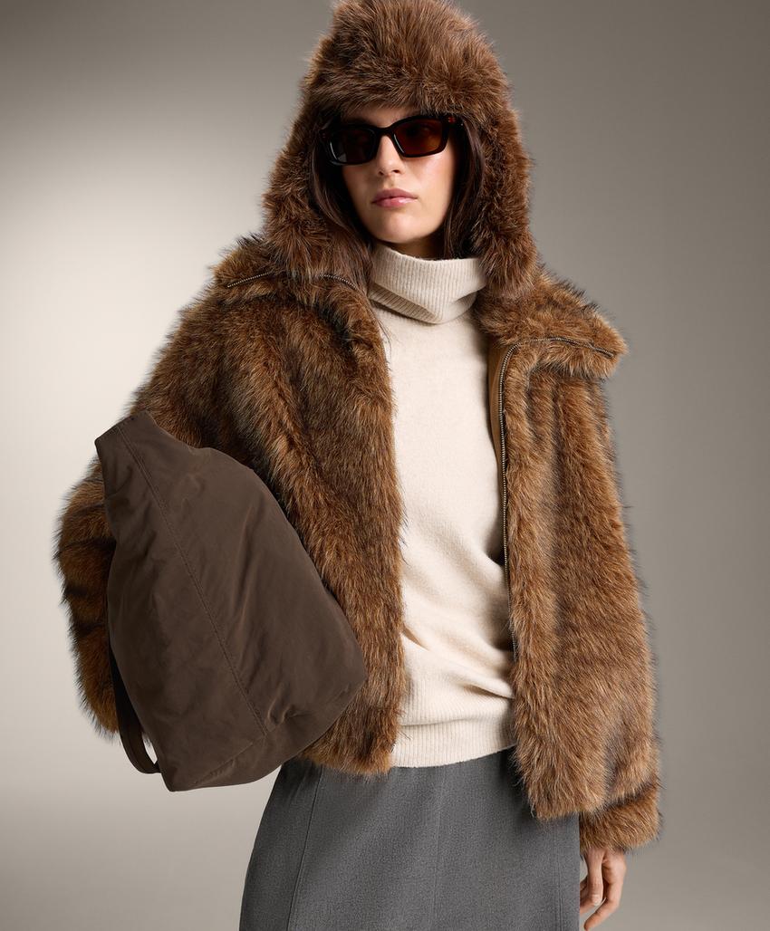Куртка из искусственного меха