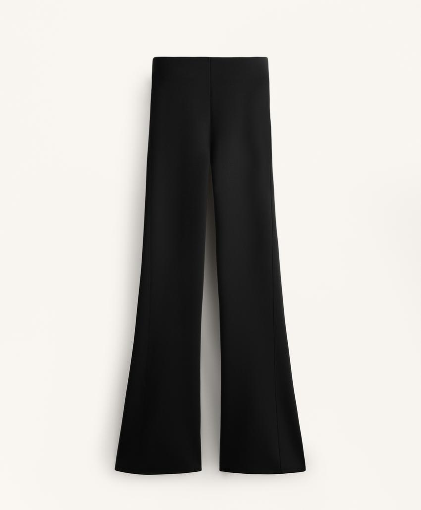 Расклешенные брюки с высокой посадкой и эффектом неопрена