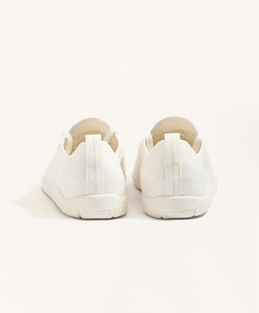 Универсальные кроссовки для спорта с эффектом босых ног