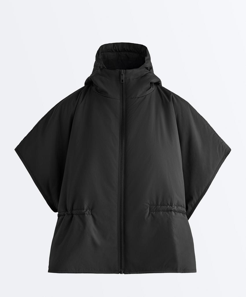 Стеганый жилет с капюшоном