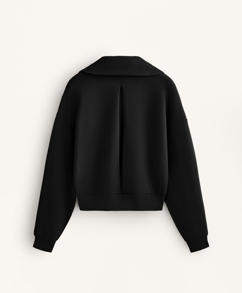 Куртка широкого прямого кроя со складкой из мягкой ткани с модалом