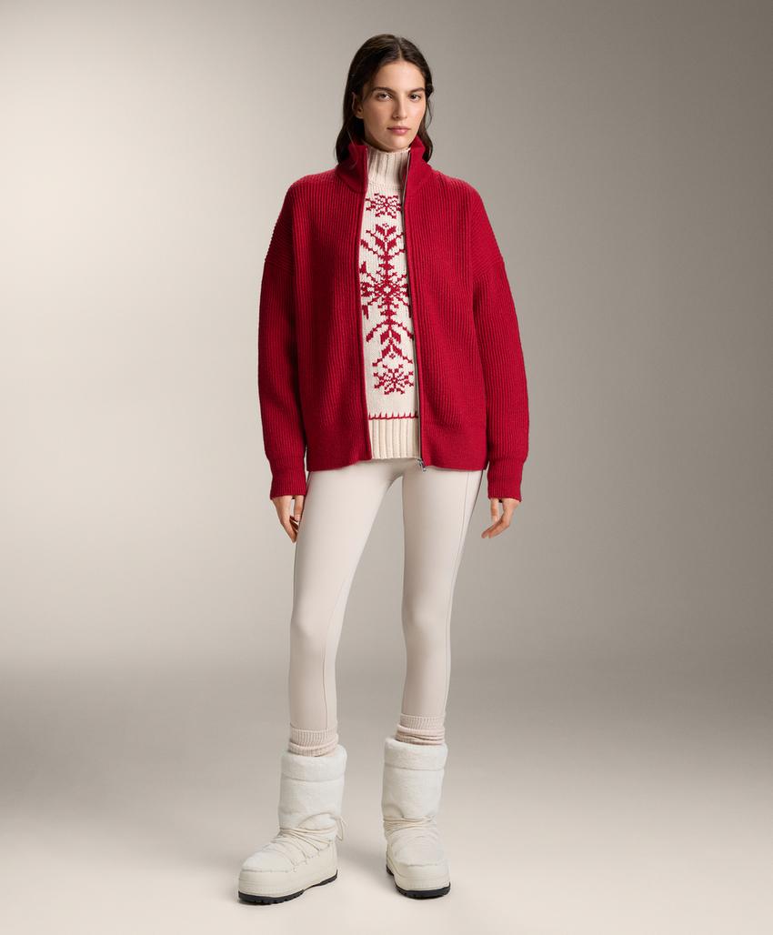 Длинный вязаный кардиган в рубчик