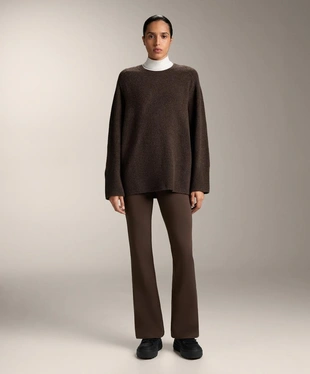 Мягкий вязаный джемпер с круглым вырезом- Заказать в России