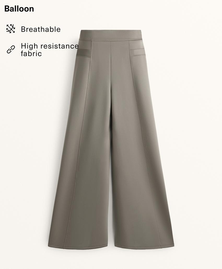 Брюки-баллоны с эффектом неопрена