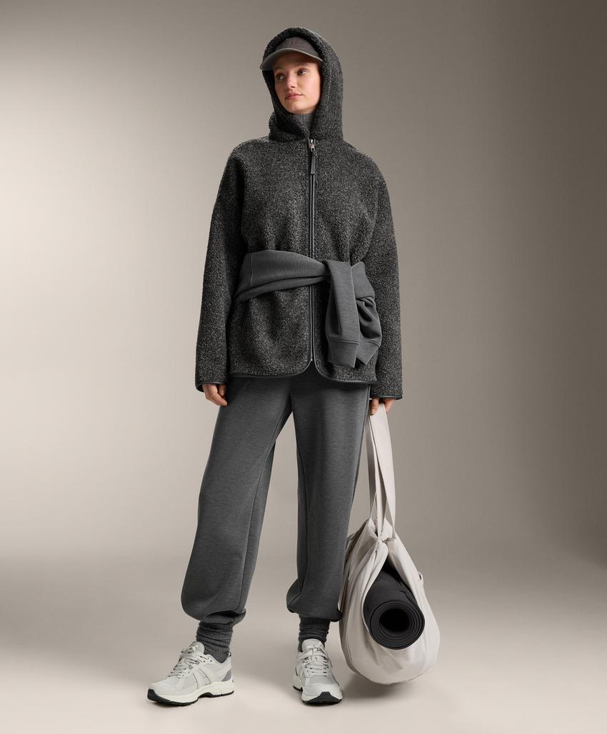 Мягкие марлевые джоггеры из модала