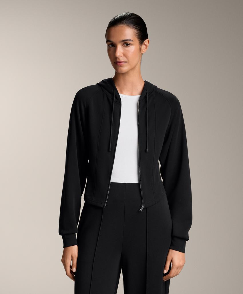 Укороченный удлиненный халат с капюшоном из модала soft touch