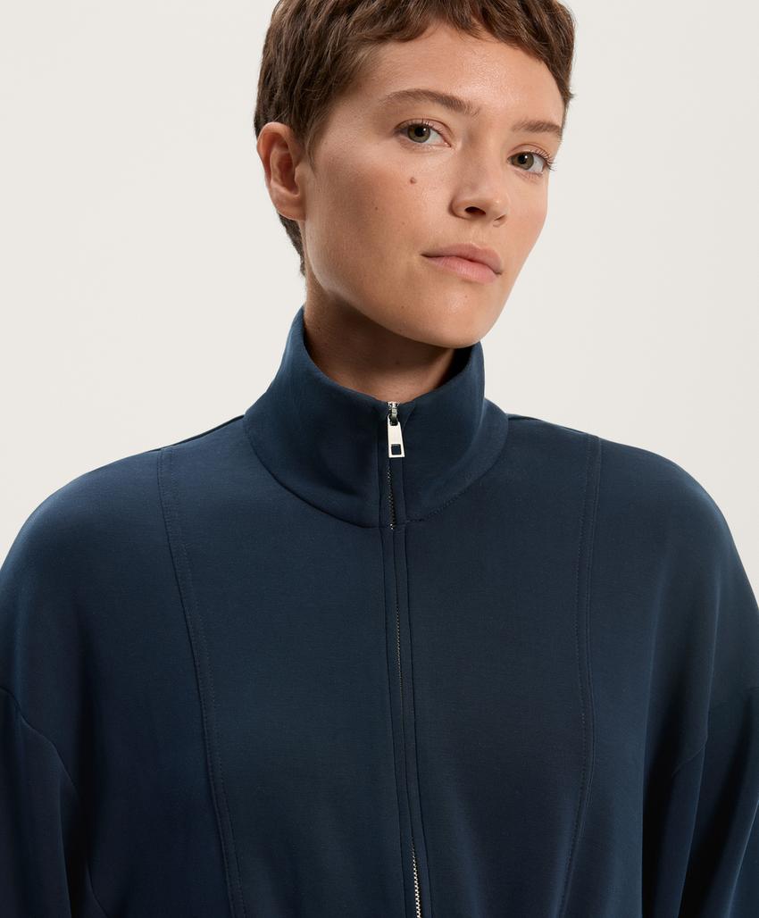 Куртка с регулируемой талией из мягкого модала