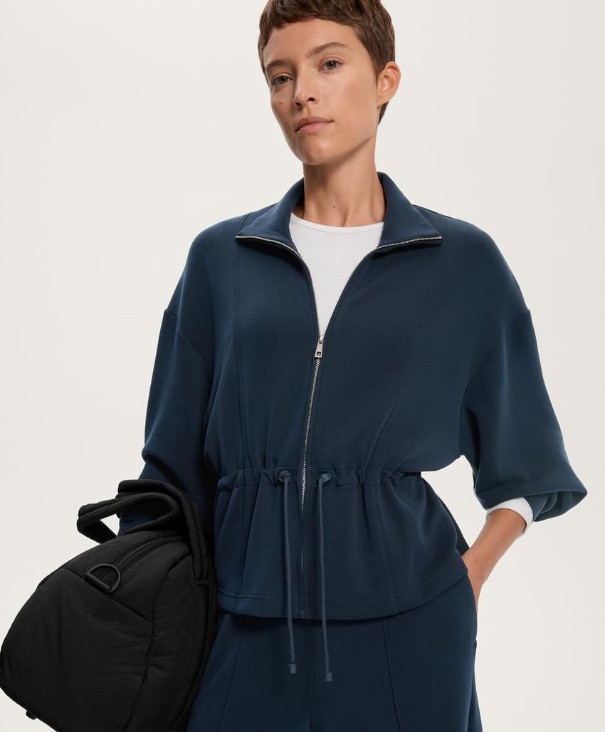 Куртка с регулируемой талией из мягкого модала