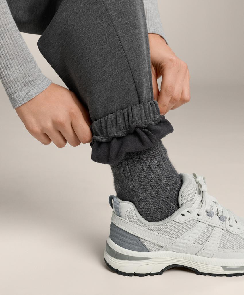 Мягкие джоггеры из модала с меланжевым узором