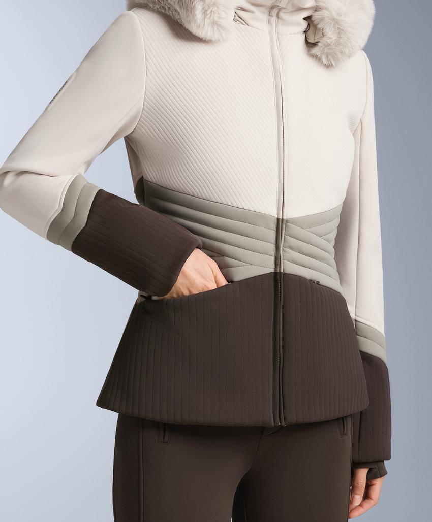 Супер-облегающая водоотталкивающая лыжная куртка в стиле колор-блок с утеплителем primaloft®