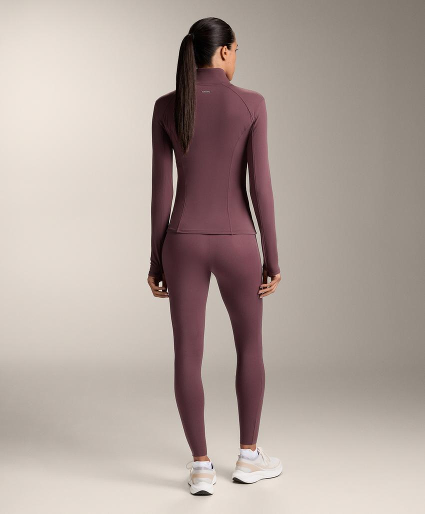 Легкая и теплая высокотехнологичная куртка