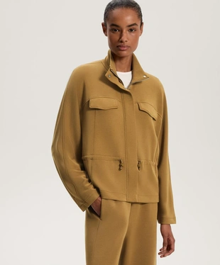 Куртка с карманами и регулируемым поясом из мягкой ткани с модалом- Заказать в России