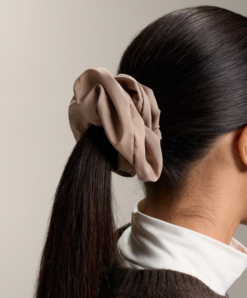 2 резинки для волос