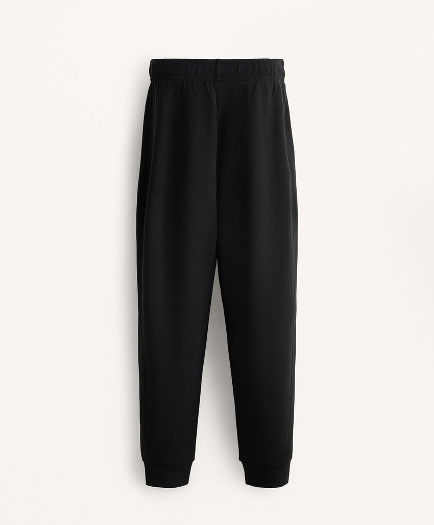 Брюки-джоггеры из мягкого модала