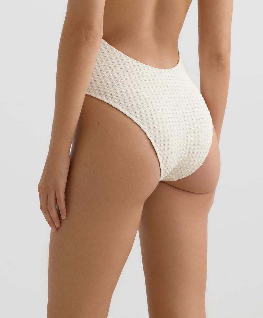 Купальник халтер из вязаного кроше с пузырьками