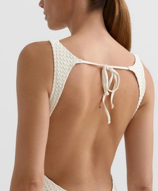 Купальник халтер из вязаного кроше с пузырьками- Заказать в России