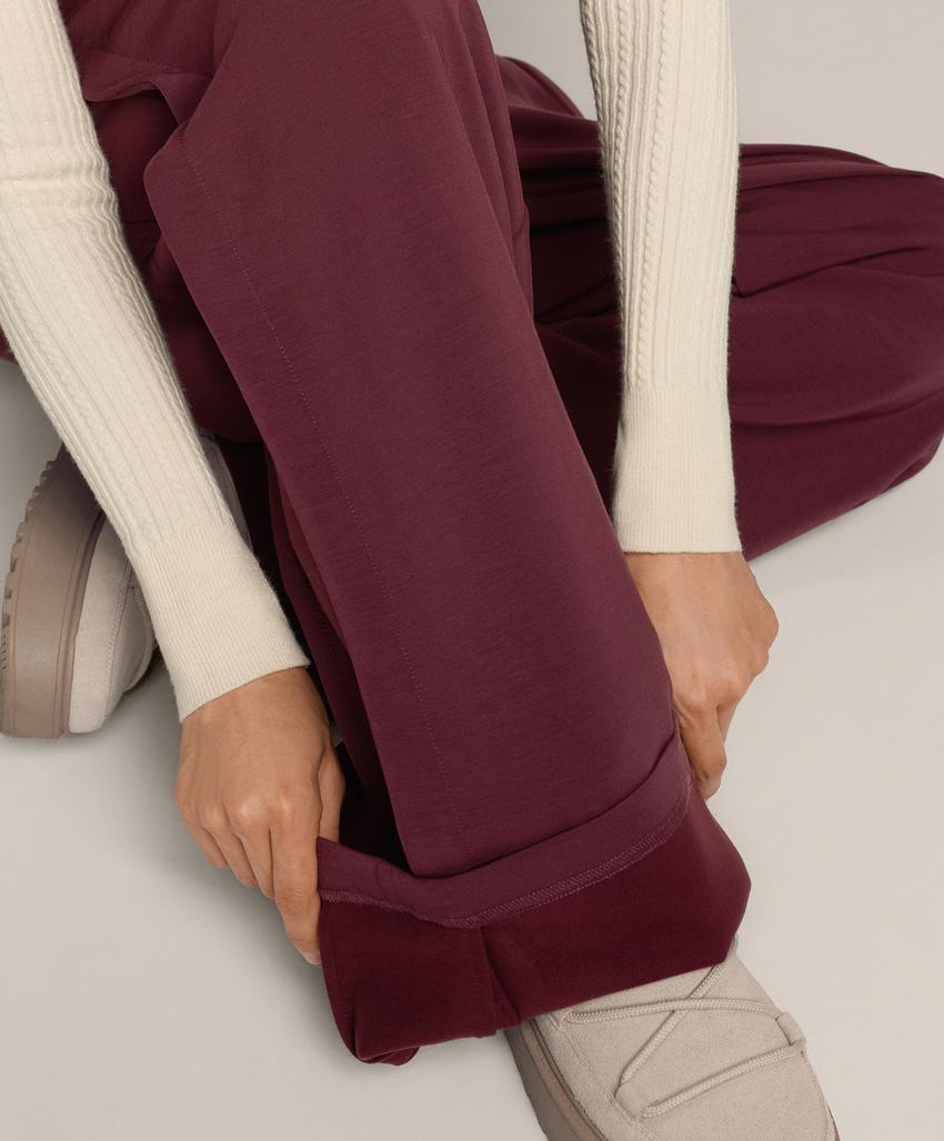 Брюки-кокон с боковым складками и мягким модальным покрытием