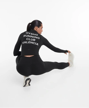 OYSHO RUNNING CLUB VALENCIA LIGHT WARM TECHNICAL JACKET WITH SEAMS- Заказать в России