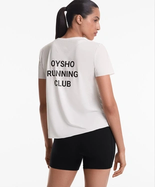 OYSHO RUNNING CLUB FITTED SHORT-SLEEVED TECHNICAL T-SHIRT- Заказать в России