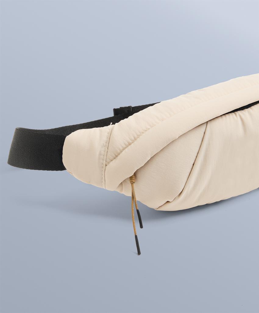 Поясная сумка из водоотталкивающего нейлона